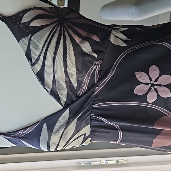 Sweet Pea M dress barely worn - Picture 10 of 10